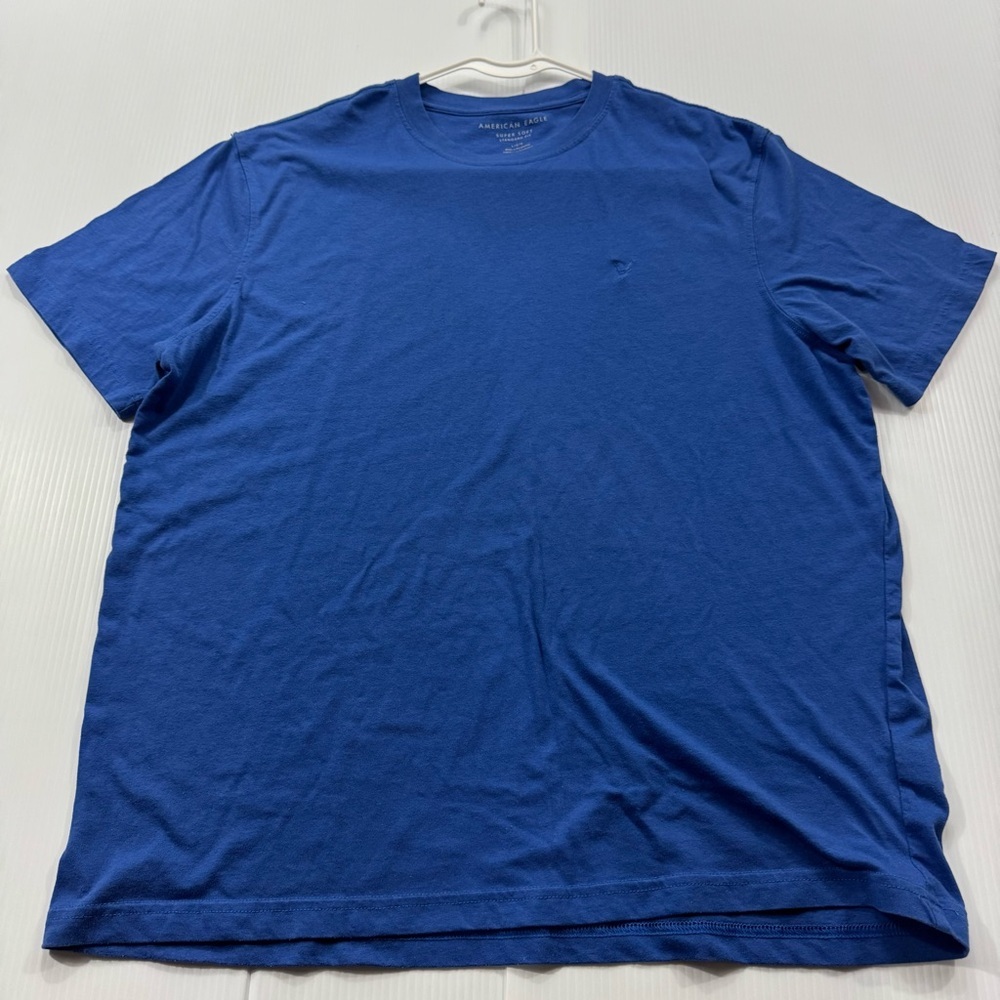 W92. American Eagle Outfitters Vibrant Blue Tee (L)